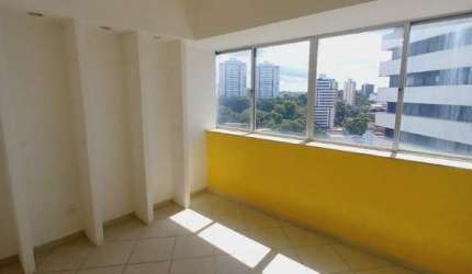 Sala comercial para locação no edifício Profissional Center na Av. Antônio Carlos Magalhães ACM próximo ao Atakadão