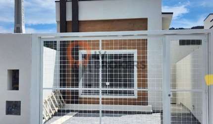 MARAVILHOSA CASA TERREA COM 3 QUARTOS 1 SUITE 2 VAGAS ACABAMENTO IMPECAVEL MOGI DAS CRUZES