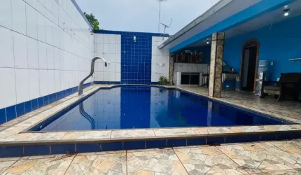 LINDA CASA DE 4 QUARTOS  PISCINA GARAGEM PARA 4 CARROS 92-99494-0074