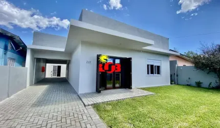 Imóvel com piscina na Zona Nova
