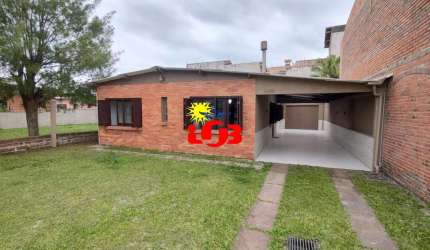 Casa em Avenida principal e apenas 200 metros da beira mar!