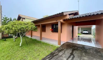 Residência próxima do mar em Imbé! 