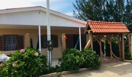 Casa excelente, próxima ao mar!!