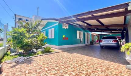 Casa Semi-mobiliada com Anexo em Mariluz, Imbé - Ótima Oportunidade!