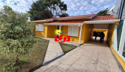Ampla residência  com Anexo à venda em Imbé - Ótima Oportunidade!