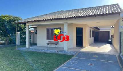 Casa à venda em Imbé - Centro - Próximo ao Mar!!