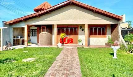 Linda casa no Balneário Ipiranga!!!