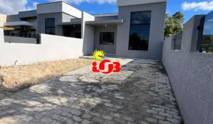 Casa nova no Centro de Imbé!