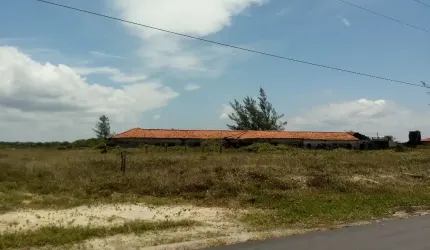 Terreno de lado da Av. da Praia com preço baixo e plano para construir