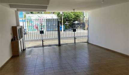 Sobrado com 4 quartos à venda em Alto De Pinheiros - SP