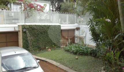 Casa com 3 quartos à venda em Jardim Novo Mundo - SP