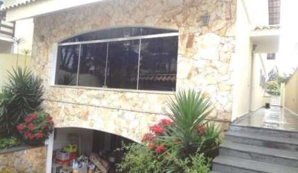 Casa térrea com 4 quartos à venda em Jardim Leonor - SP