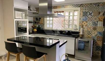 Sobrado com 4 quartos à venda em Ipiranga - SP