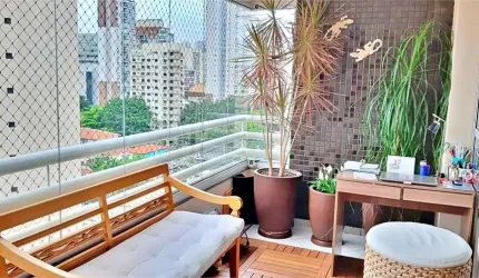 Apartamento com 3 quartos à venda em Vila Olímpia - SP