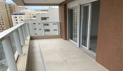 Apartamento com 4 quartos à venda em Aclimação - SP