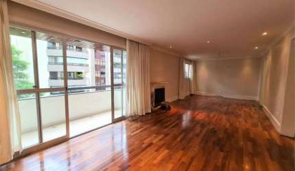 Apartamento com 3 quartos à venda em Jardim Europa - SP