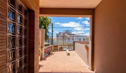 Casa com 4 quartos à venda ou para locação em Vila Monumento - SP