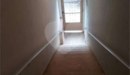 Casa com 5 quartos à venda em Vila Nair - SP