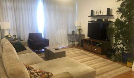 Apartamento com 3 quartos à venda em Indianópolis - SP