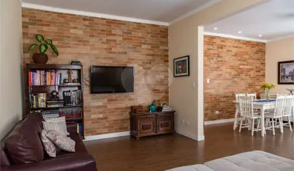 Casa de vila com 2 quartos à venda em Cambuci - SP