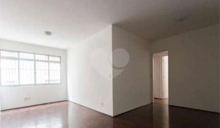 Apartamento com 3 quartos à venda em Bela Vista - SP