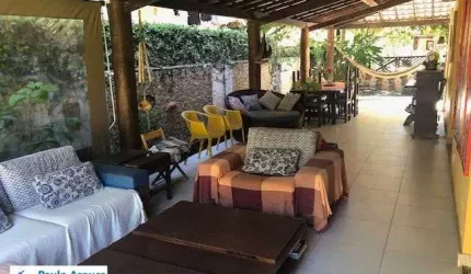Casa à venda no bairro Piatã - Salvador/BA