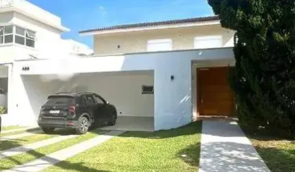 Casa para venda e locação no Residencial Alphaville 06