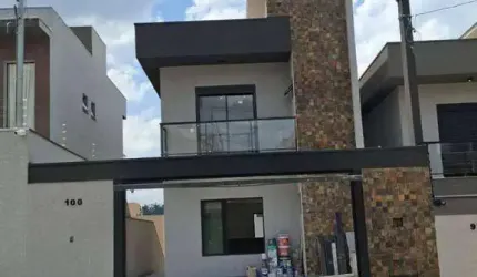 Linda casa a Venda no Portal dos Ipes