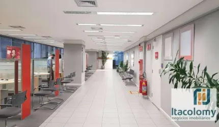 Loja para locação no Edifício Olivetti