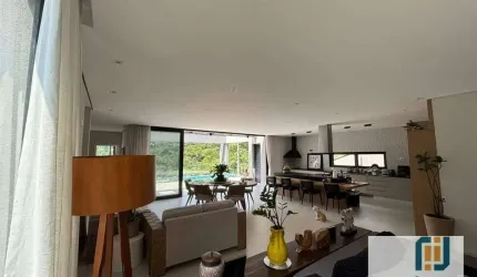 Casa à venda no Campos do Conde, Tamboré