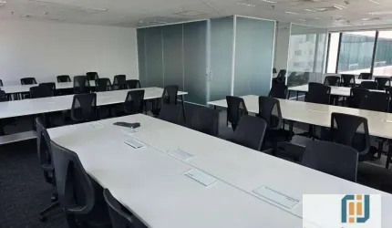 Andar Corporativo mobiliado para locação no Complexo Madeira Hotel