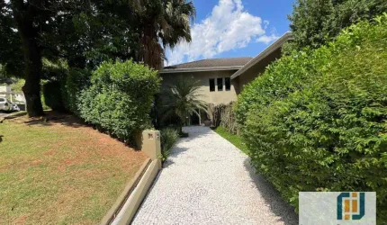 Casa à venda no Tamboré 01