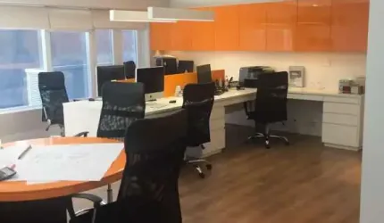Sala Comercial mobiliada à venda no Quebec - alugada com renda