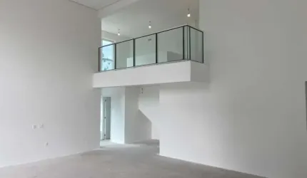 Apartamento duplex lindo à venda no The Lake Alphaville