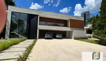 Casa de esquina mobiliada à venda no Residencial Alphaville 2