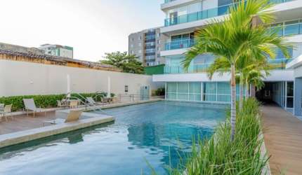 Apartamento com 1/4, varanda, mobiliado, 1 vaga, Duetto Barra