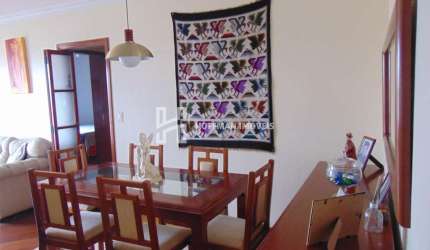 Apartamento com 3 Quartos, 1 Suíte, 2 Vagas à venda - Centro