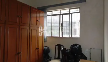 Casa com 2 Quartos, 1 Banheiros, 1 sala à venda - Centro