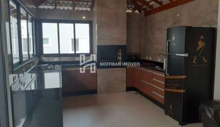 Sobrado com 3 Quartos, 3 Suíte, 4 Vagas à venda - Olímpico