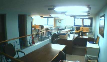 Prédio comercial no centro de SCS