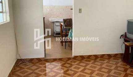 Casa com 2 Quartos, 1 Banheiro, 2 Vagas à venda - Barcelona