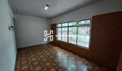 Casa com 2 Quartos, 1 Banheiro, 3 Vagas à venda - Santa Paula