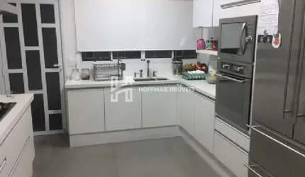 LINDO SOBRADO ALTO PADRÃO, EM RUA 'PARTICULAR' TRANQUILA, BEM PROX A KENNEDY!
