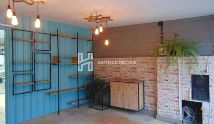 Casa residencial com 2 dormitórios e possibilidade de comércio