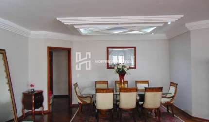 APARTAMENTO SUPER ESPAÇOSO DE 206M² DE ÁREA ÚTIL!