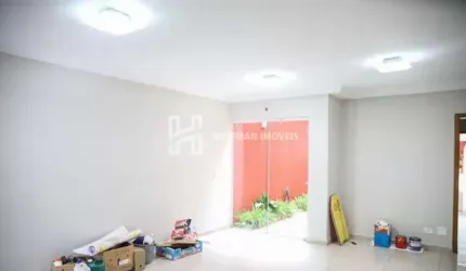 SOBRADO ALTO PADRÃO NO SANTA MARIA, ÓTIMA LOCALIZAÇÃO.