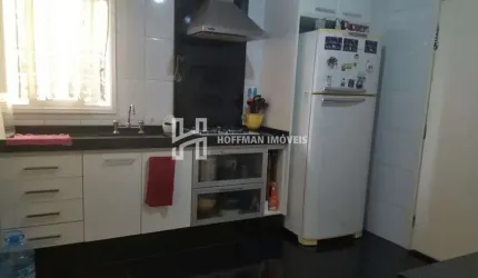 LINDO APARTAMENTO COM ÓTIMA LOCALIZAÇÃO