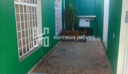 LINDO SOBRADO COM ÓTIMA LOCALIZAÇÃO