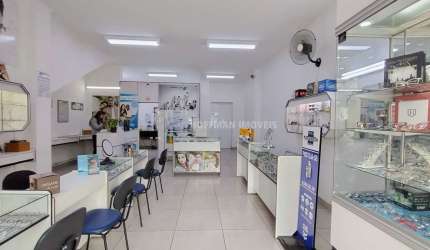 Imóvel comercial no Térreo e moradia em cima