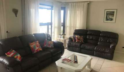 Apartamento 1 por andar com 3 suites